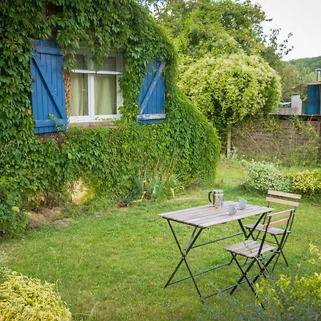 Studette Proche Meaux-Disneyland-A4 Saint-Jean-les-Deux-Jumeaux Exterior foto